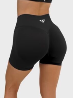 RECOIL HIGH WAIST SCRUNCH SHORTS - BLACK NWT